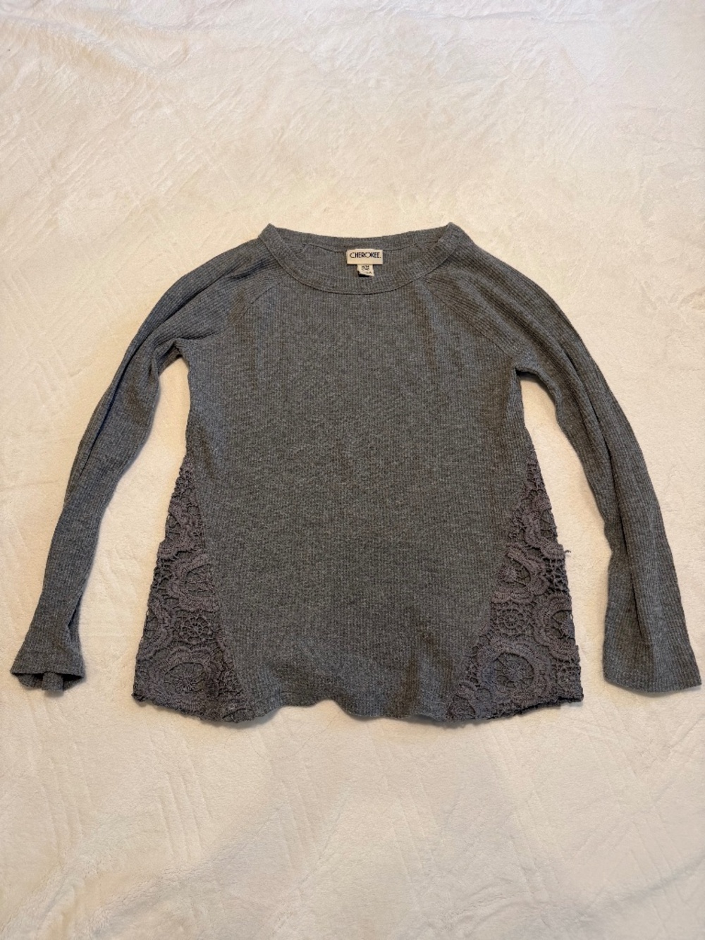 Cherokee long sleeve waffle knit shirt size: M (7/8)